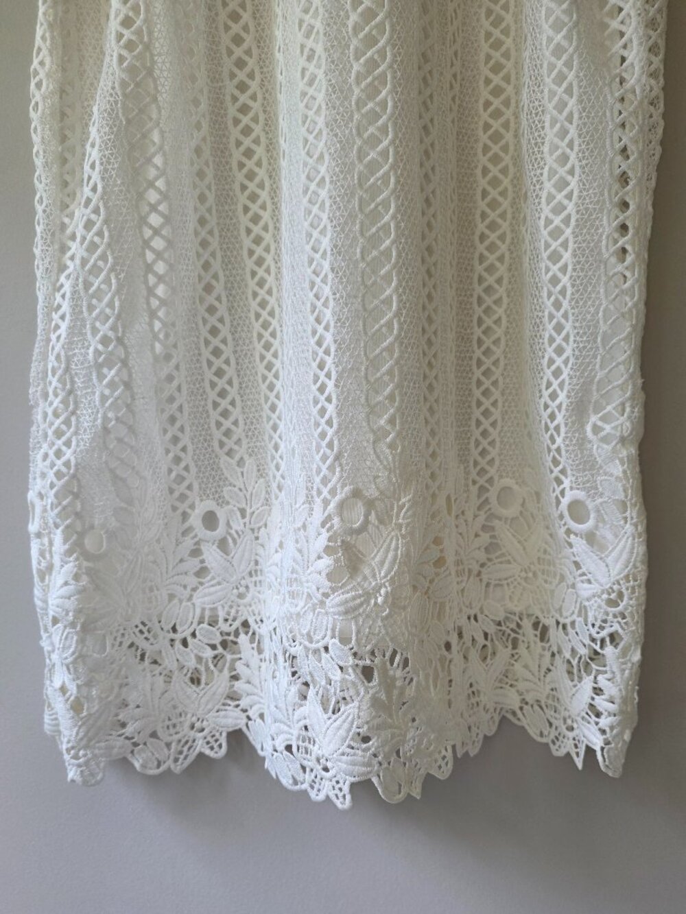 Monteau Los Angeles Ivory White Lace Halter Dress Juniors Size M Lined NWT - Picture 3 of 9